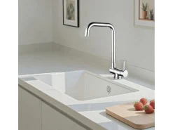 AICA Wasserhahn Doppelfunktion 360° Drehbare Kippbare Chrom Küchenarmatur Wasser mit 304 Edelstahl und Keramikventil Mischbatterie