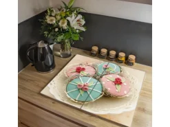 Banjado Herdabdeckplatte Glas 2 Teilig Je 30x52CM Schneidebrett Herdabdeckung Mit Motiv Cupcakes