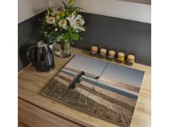 Banjado Herdabdeckplatte Glas 2 Teilig Je 30x52CM Schneidebrett Herdabdeckung Mit Motiv Zaun Am Meer