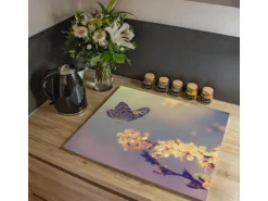 Banjado Herdabdeckplatte Glas 1 Teilig 60x52CM Schneidebrett Herdabdeckung Mit Motiv Tag Im Mai