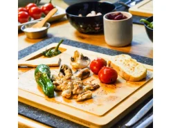 DuneDesign Raclettebrett mit Spachtel für 4 Personen 30 x 22 cm aus Bambus