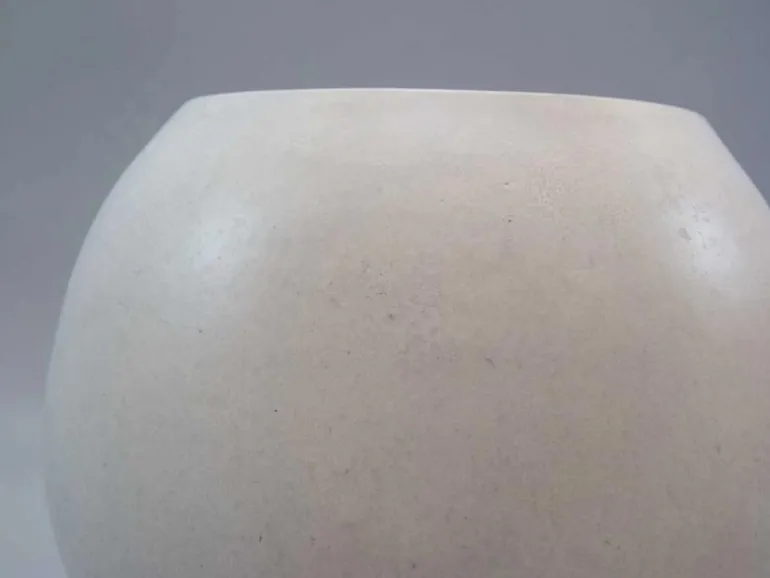 Elegant Einrichten Pflanzkübel Fiberglas Ball D40xH32cm Perlmutt-Weiß