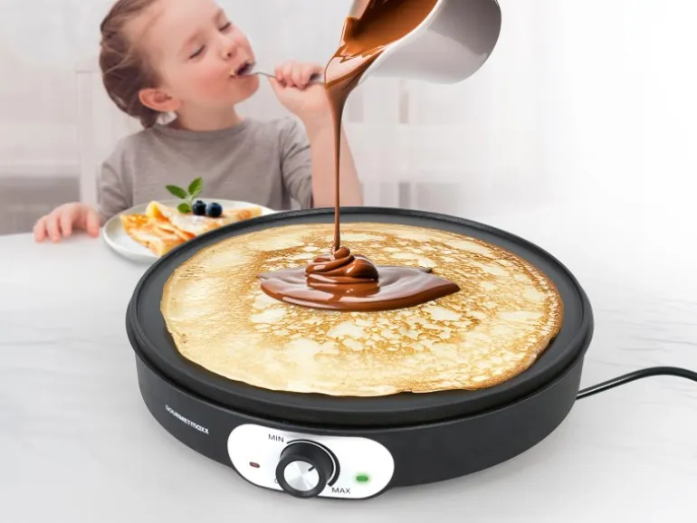 GOURMETmaxx Crepe Maker 1.200 W inkl. Teigverteiler und Crepe-Wender Ø 30 cm