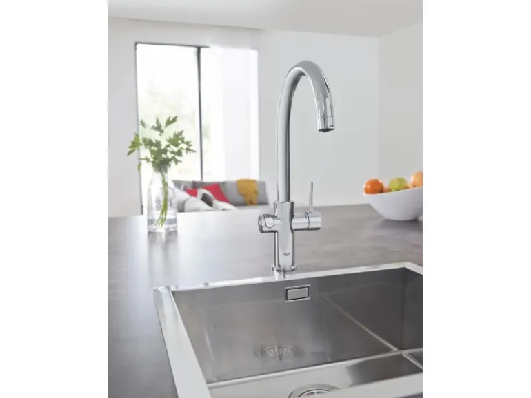 Grohe C-Auslauf Armatur und Boiler Red Duo L-Size Supersteel