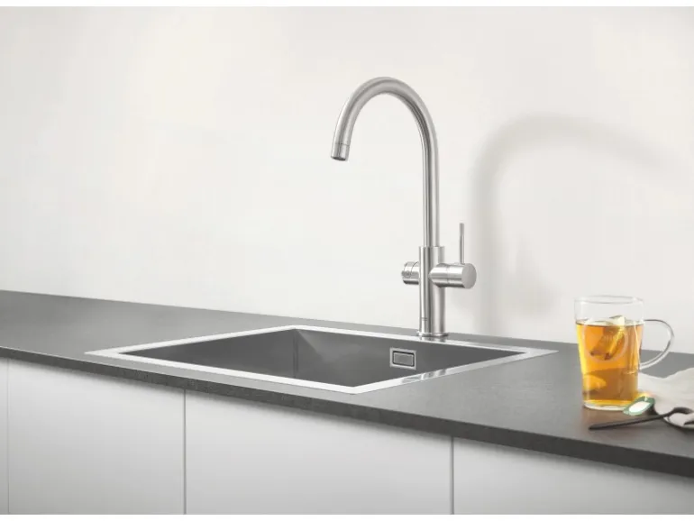 Grohe C-Auslauf Armatur und Boiler Red Duo M-Size Supersteel
