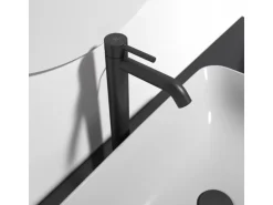 Ideal Standard Waschtischarmatur Ceraline Längerer Sockel + Ablaufgarnitur Black