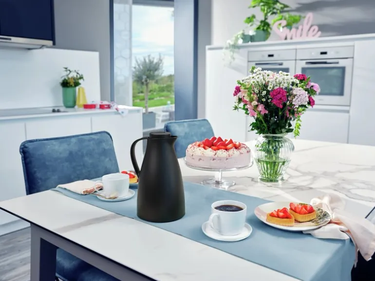 Isolierkanne Harmonic 1 l schwarz