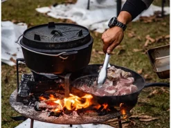 Petromax Dutch Oven Set FT9-T-Scrub Schwarz mit planem Boden 7,5 l Ø 23,9 cm