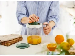 Rotho Back-Messbecher Loft 1,5 l Transparent Mistletoe Green