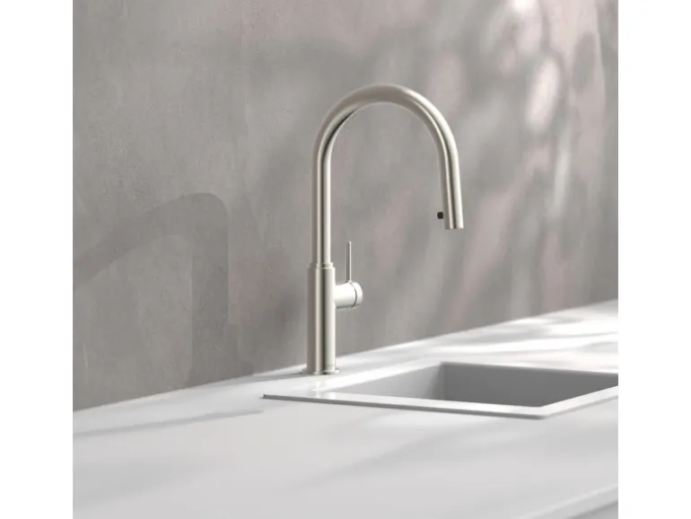 Schütte Spültischarmatur Blackpool mit herausziehbarer Haarbrause Edelstahloptik