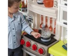 Step2 Spielküche Elegant Edge Kitchen