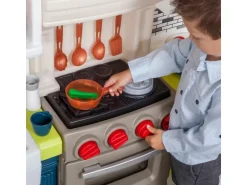 Step2 Spielküche Elegant Edge Kitchen