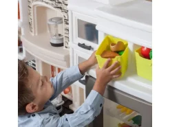 Step2 Spielküche Elegant Edge Kitchen