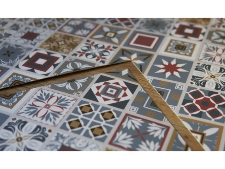 Tulup PVC Fliesen Selbstklebende 30 cm x 30 cm Set von 9 Klassische Klebefliesen Vinyl Bodenfliesen Klebefliesen für Küche Blumen Ornament