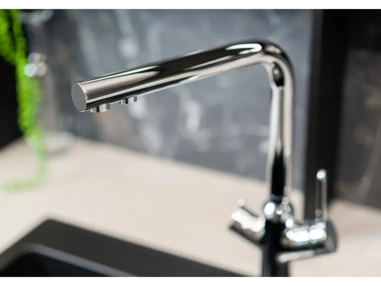 VIZIO 4 Wege Wasserhahn Küchenarmatur BOD mit 360° Schwenkbarem L Auslauf Verchromt