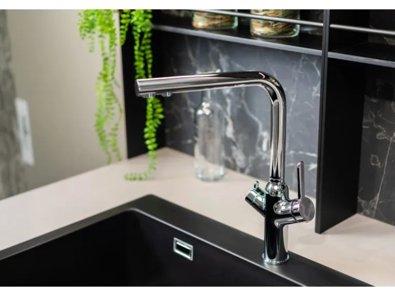 VIZIO 4 Wege Wasserhahn Küchenarmatur BOD mit 360° Schwenkbarem L Auslauf Verchromt