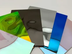 WALLFACE 27743 OCEAN Rainbow Wandpaneel Metall-Optik Holographisch Grün 2600 mm x 1000 mm x 8,24 mm 2,6 m2 Grün