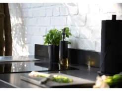 Wenko Öl & Essig Spender Boga 0,3 l mit 1-Klick Verschluss Schwarz