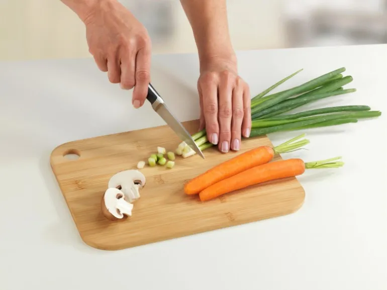 Wenko Schneidebrett Bambus M+ 33 x 25 cm